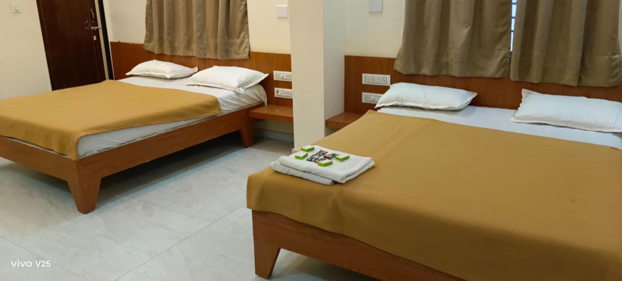 Hotel Tulsi Somnath Exterior photo